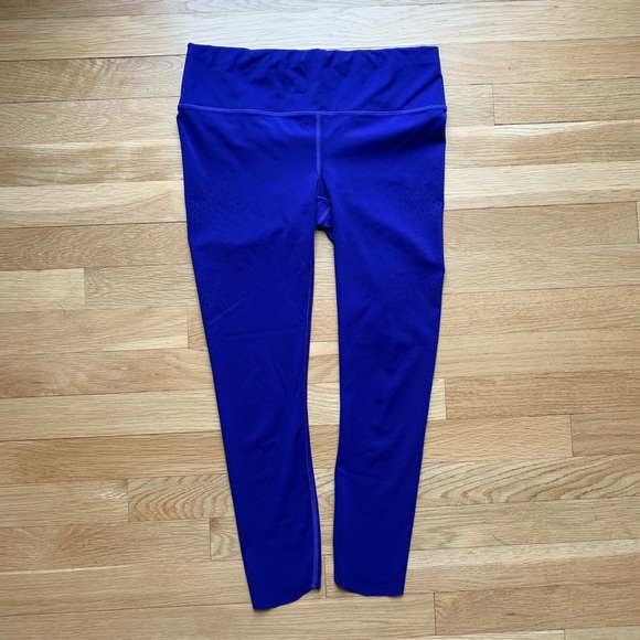 ATHLETA Purple Velocity Lazer Cut Capri XS - Picture 2 of 5